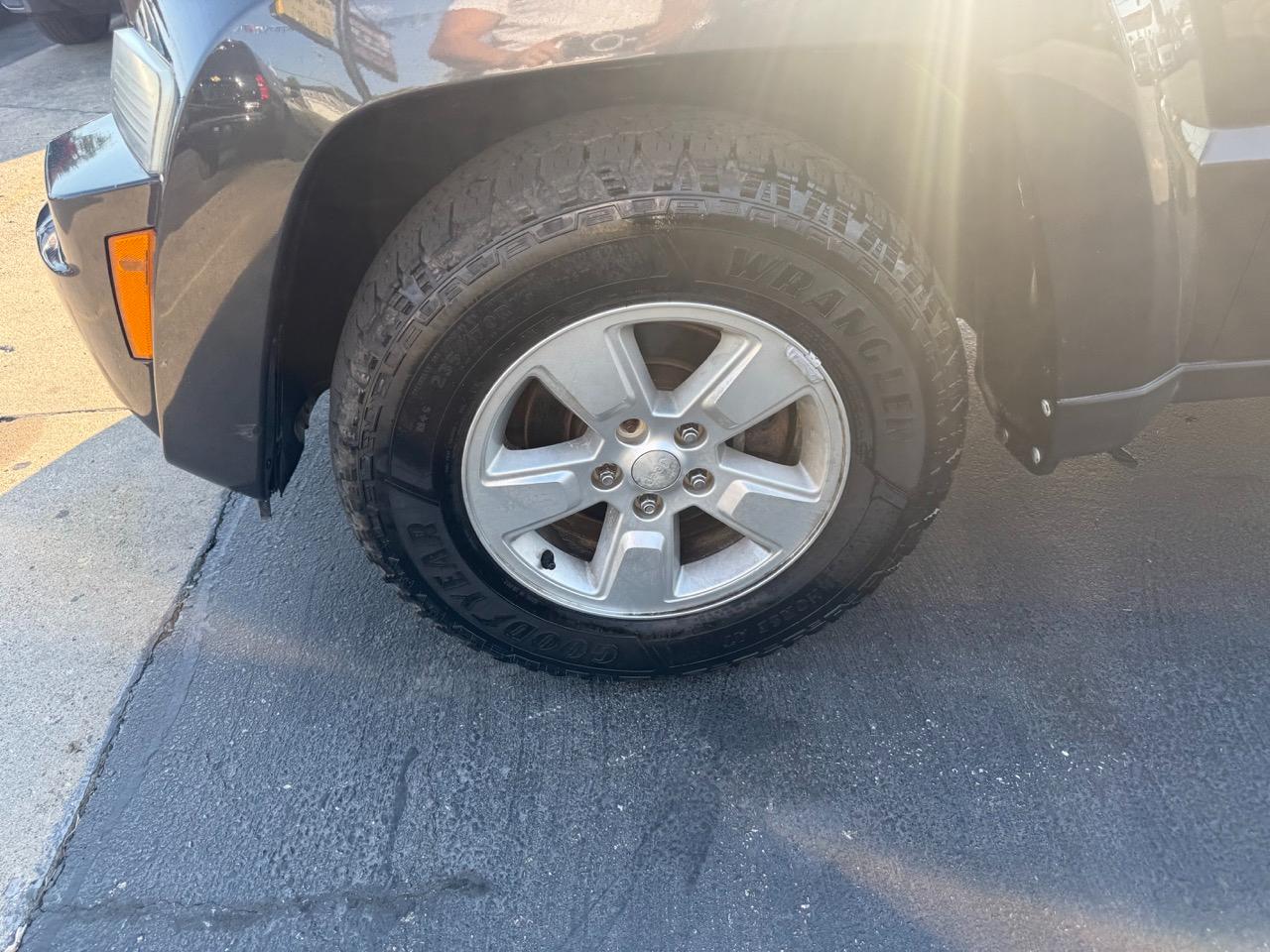 Jeep Liberty Sport 4WD 2011