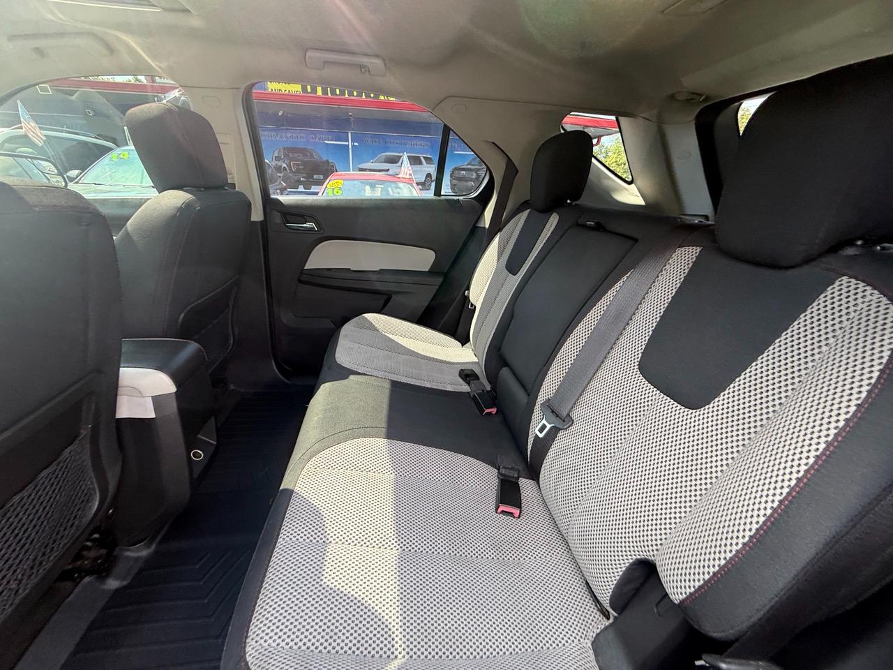 Chevrolet Equinox 1LT 2WD 2012