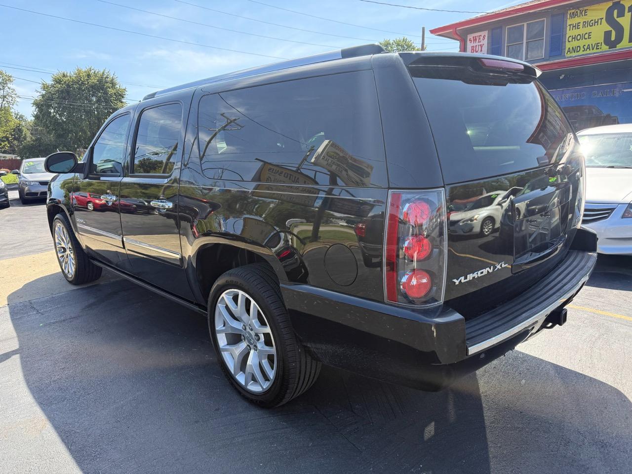 GMC Yukon Denali XL 4WD 2014