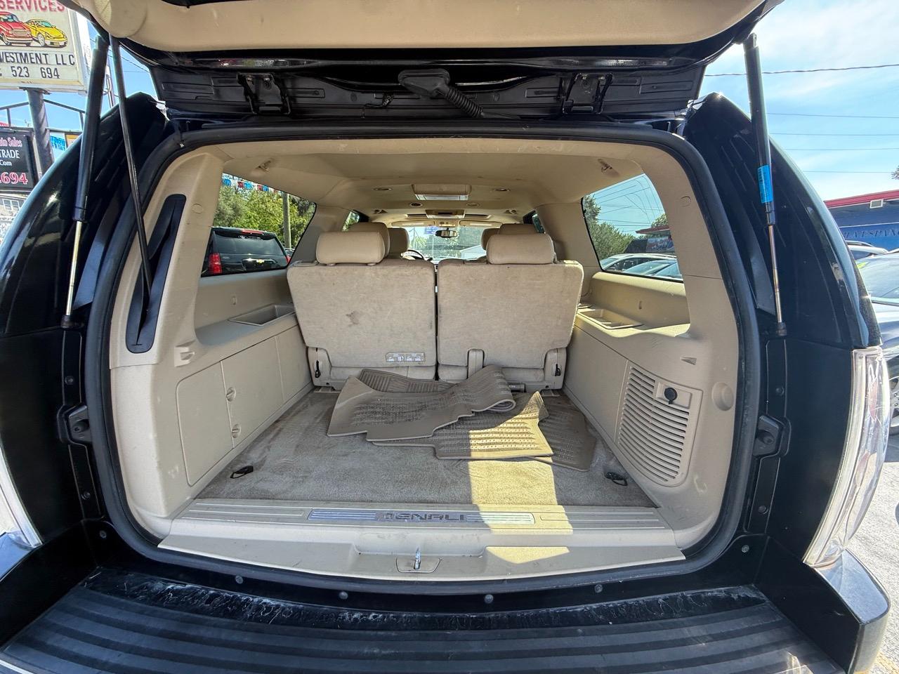 GMC Yukon Denali XL 4WD 2014