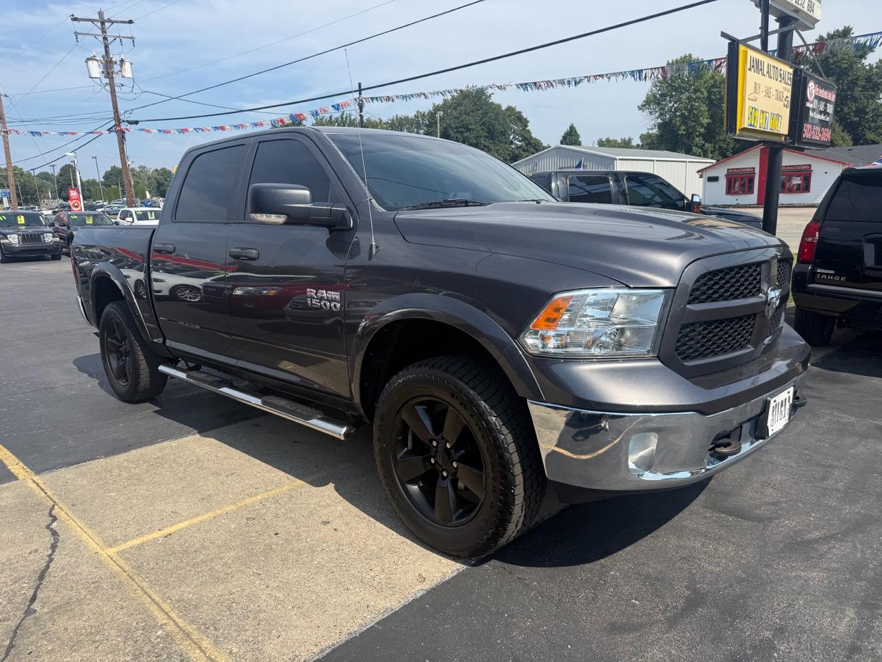 RAM 1500 Outdoorsman 4x4 Crew Cab 6'4" Box 2016