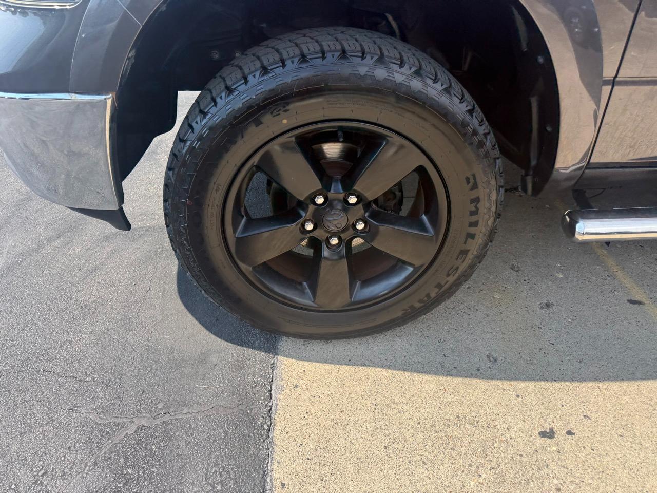 RAM 1500 Outdoorsman 4x4 Crew Cab 6'4" Box 2016