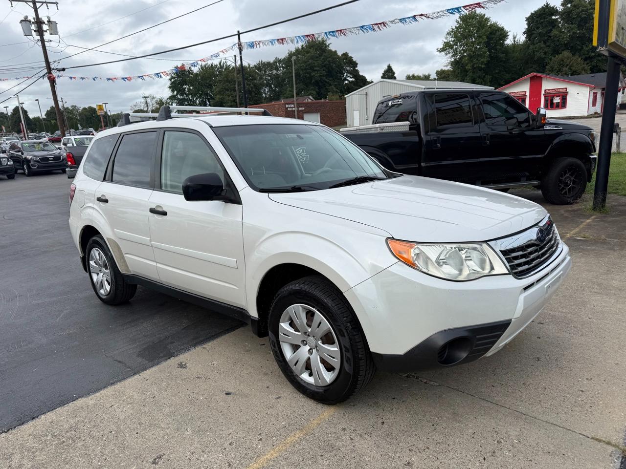Subaru Forester 2.5X 2010