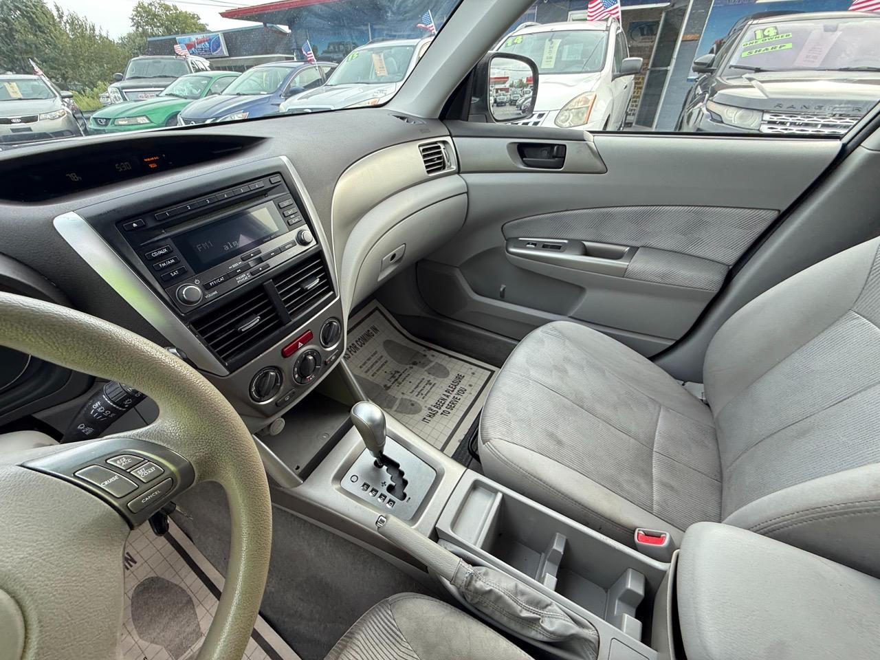 Subaru Forester 2.5X 2010