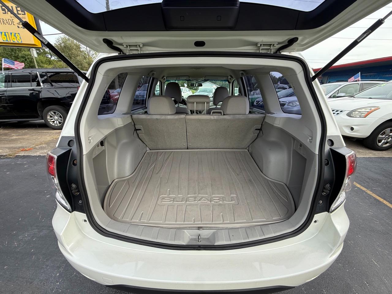 Subaru Forester 2.5X 2010