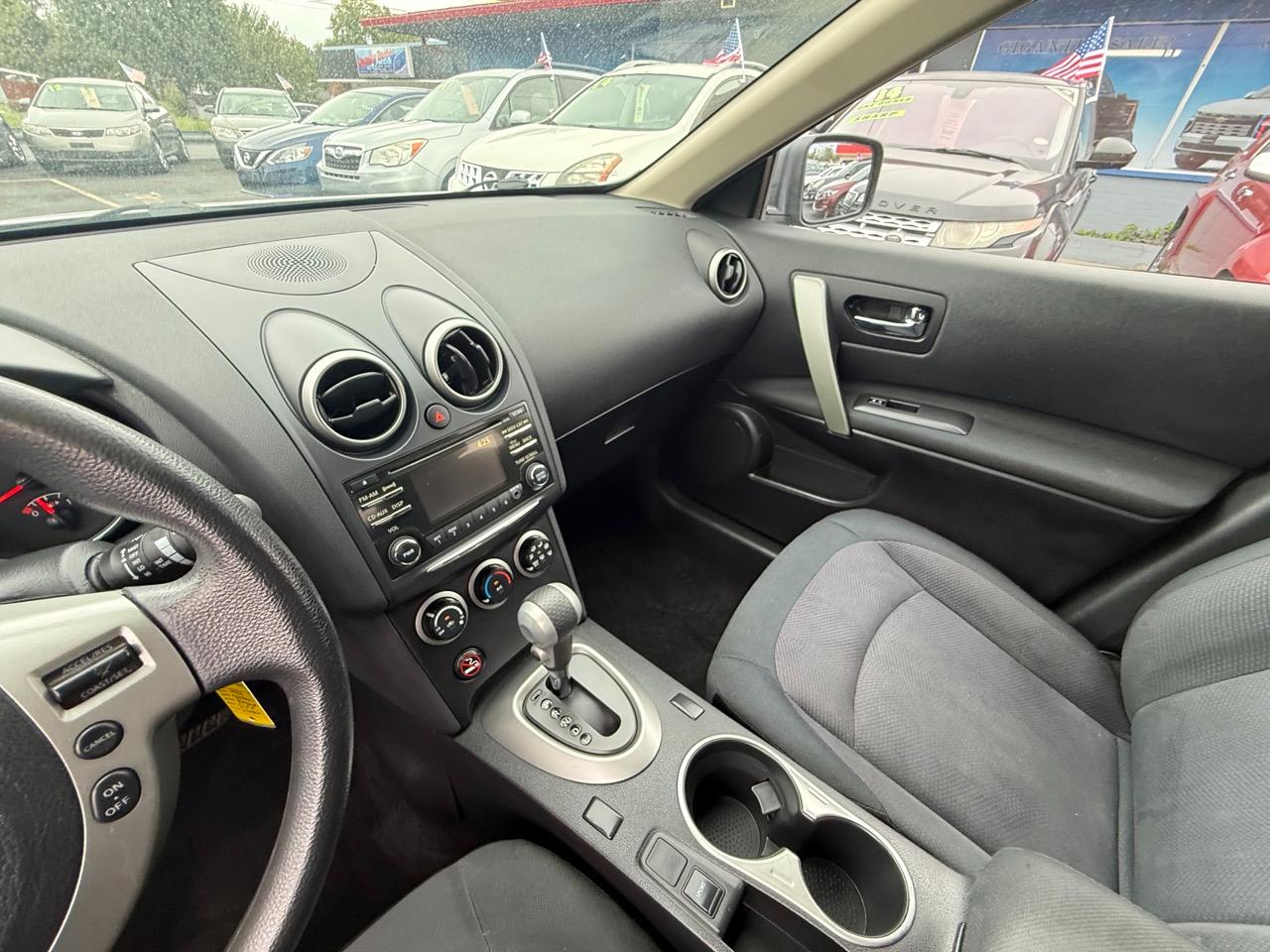 Nissan Rogue S AWD 2013