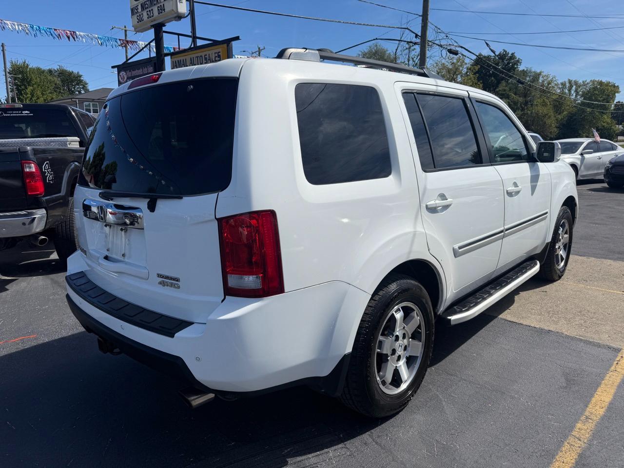 Honda Pilot Touring 4WD 5-Spd AT 2010