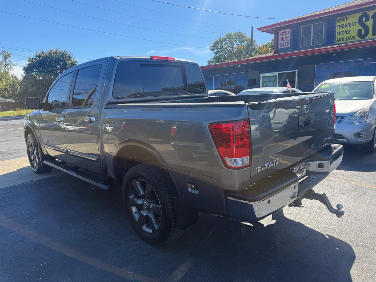 Nissan Titan PRO-4X Crew Cab 4WD SWB 2015
