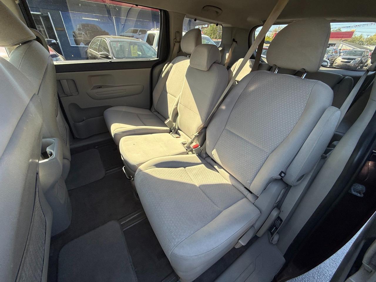 Kia Sedona LX 2016