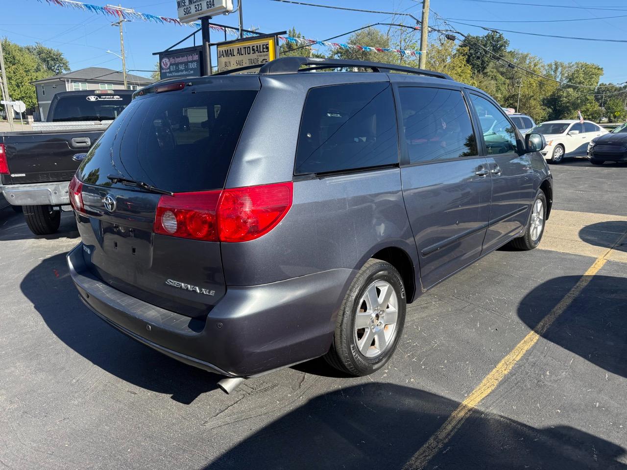 Toyota Sienna XLE Limited FWD 2008