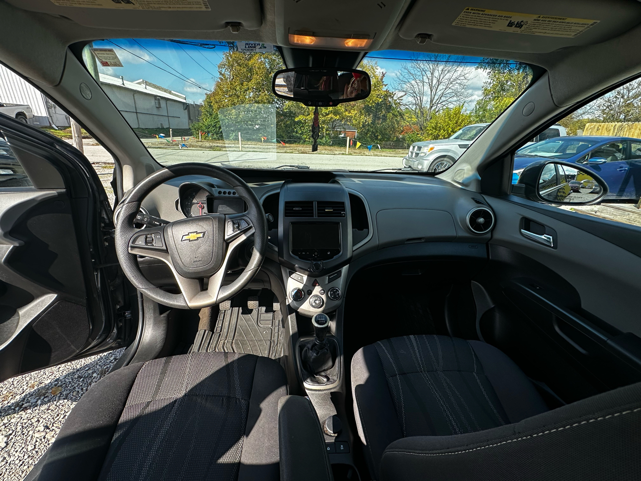 Chevrolet Sonic LT Manual Sedan 2013
