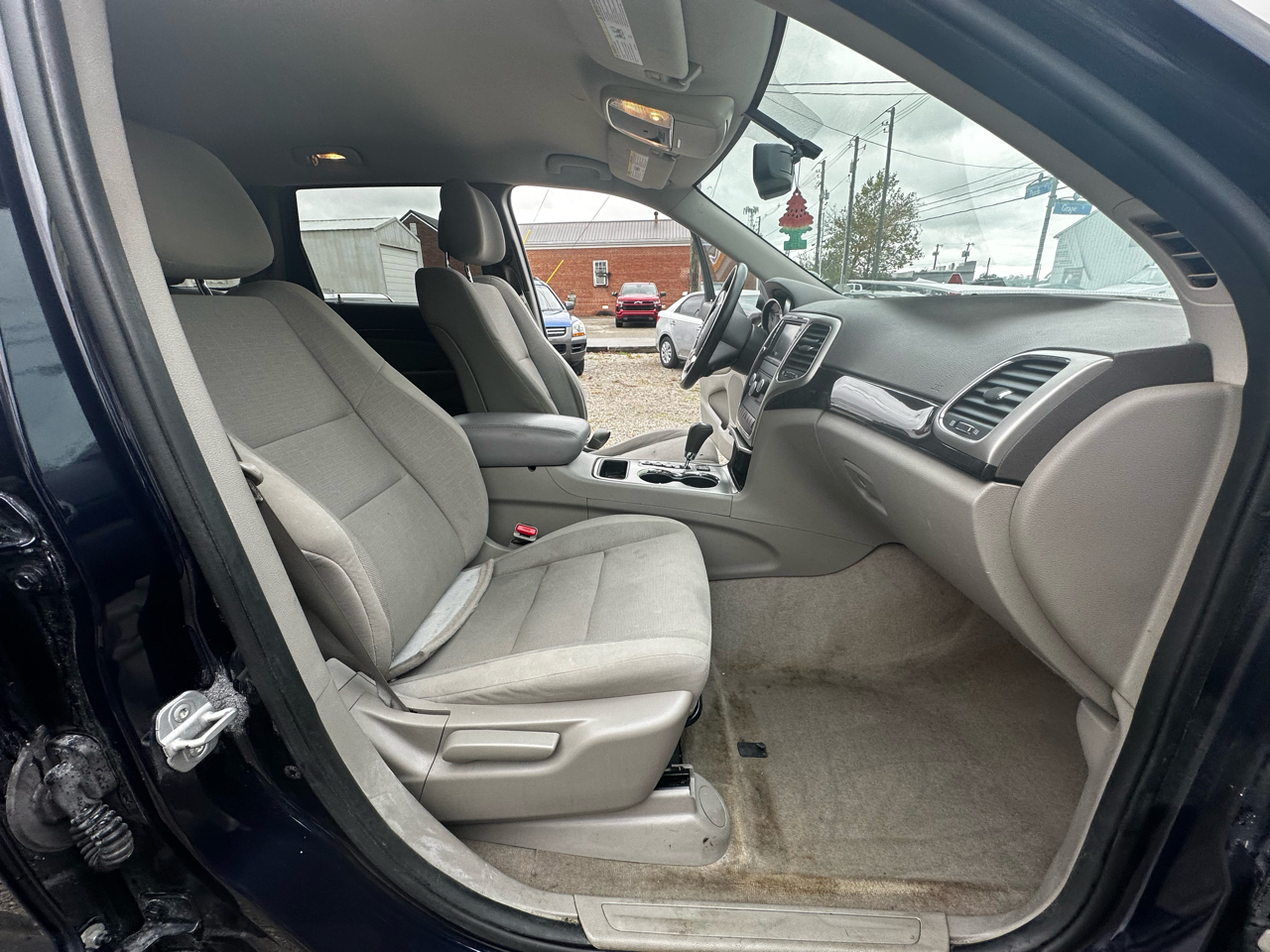 Jeep Grand Cherokee Laredo 4WD 2012