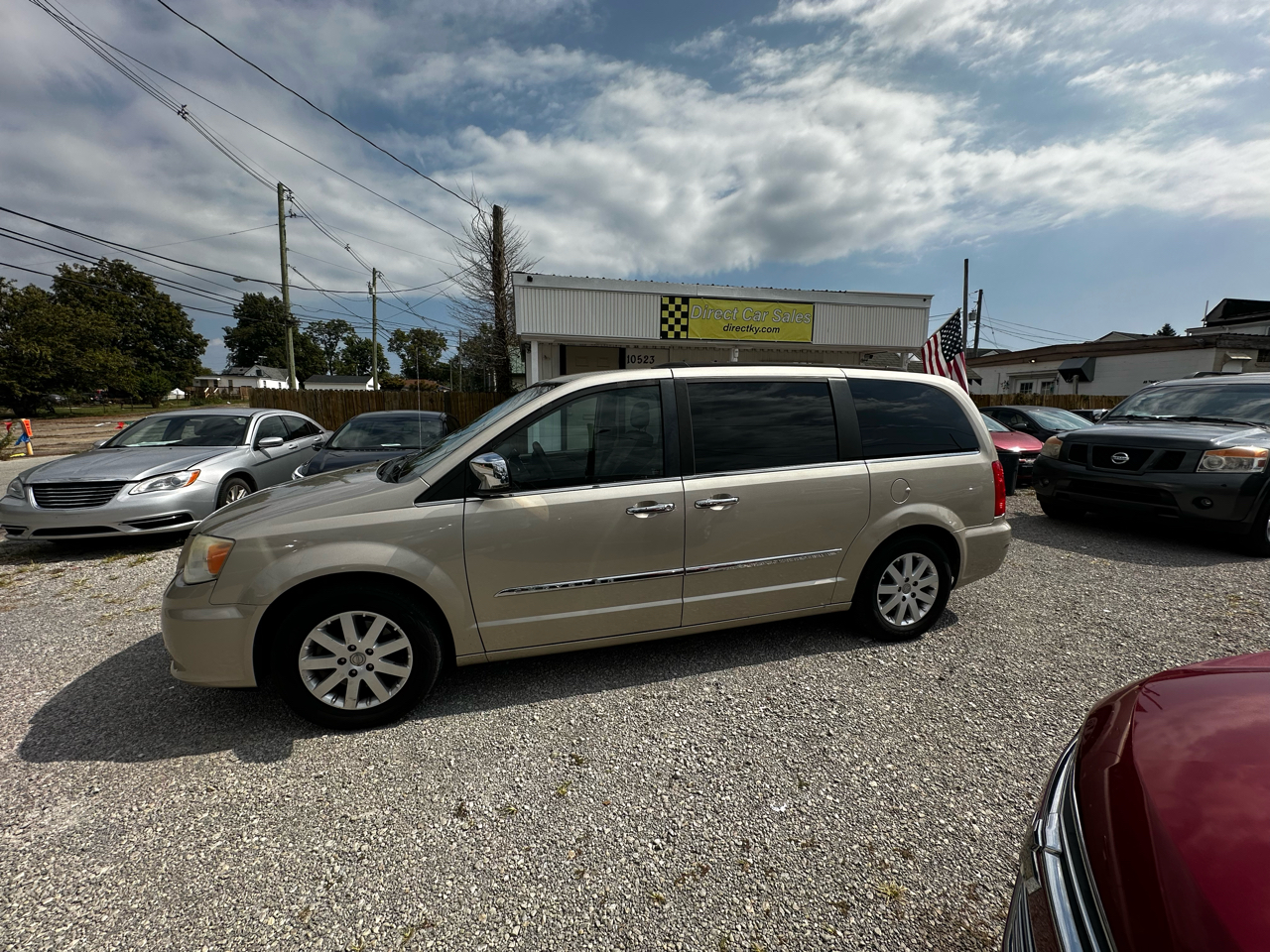 Chrysler Town & Country Touring-L 2012