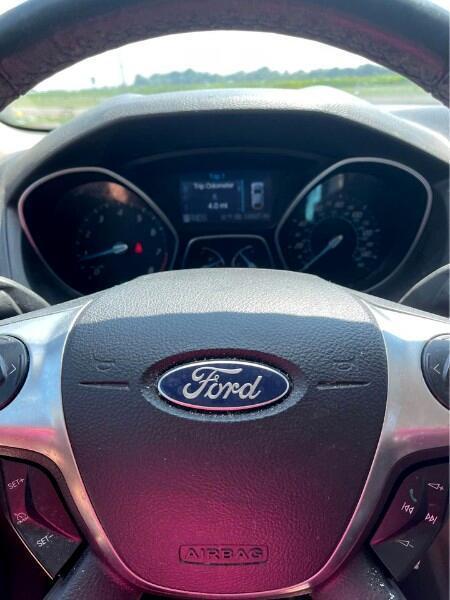 Ford Focus  2012