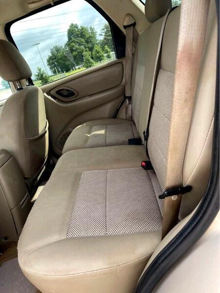 Ford Escape  2007