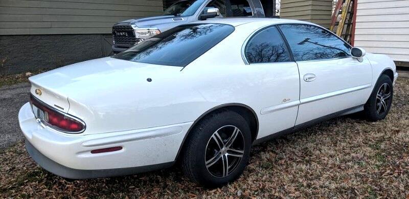 Buick Riviera  1995