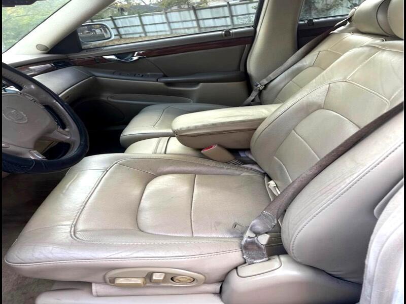 Cadillac DeVille  2005