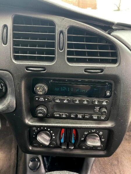 Chevrolet Monte Carlo  2004