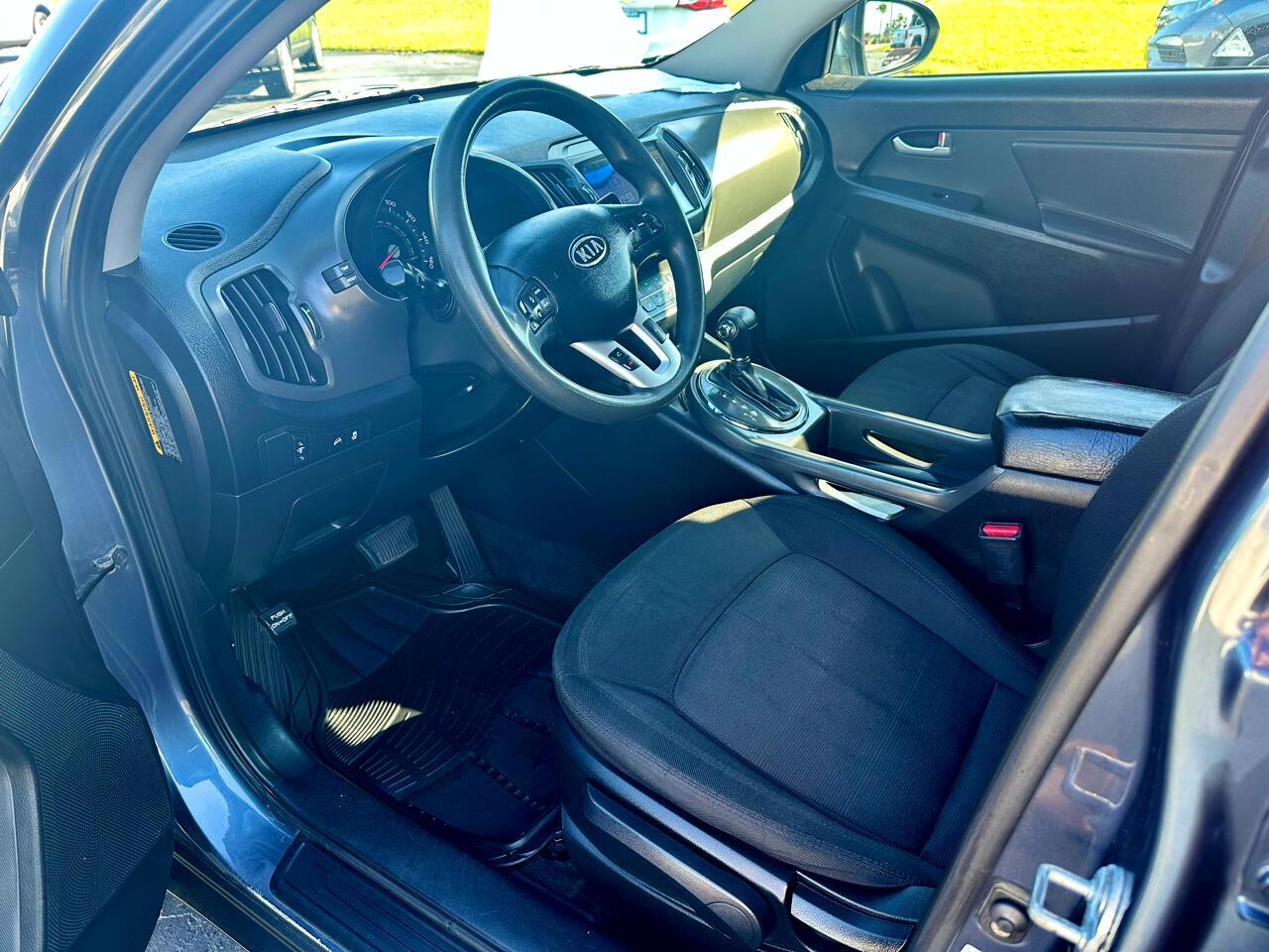 Kia Sportage LX FWD 2012 Kia Sportage LX FWD 2012