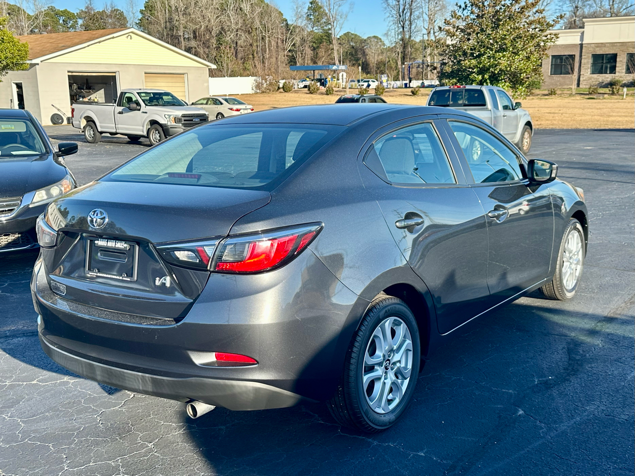 Toyota Yaris iA 6A 2018