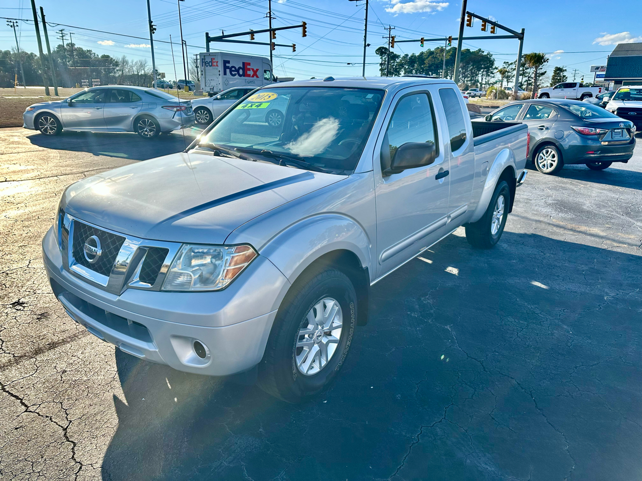 Nissan Frontier S Crew Cab 5AT 4WD 2015