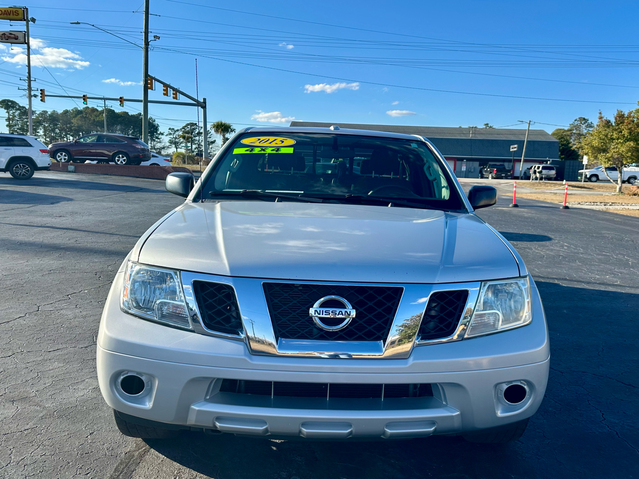 Nissan Frontier S Crew Cab 5AT 4WD 2015