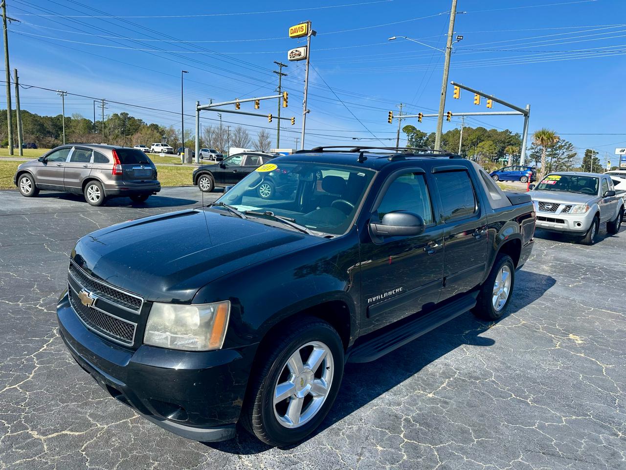 Chevrolet Avalanche LS 2WD 2011