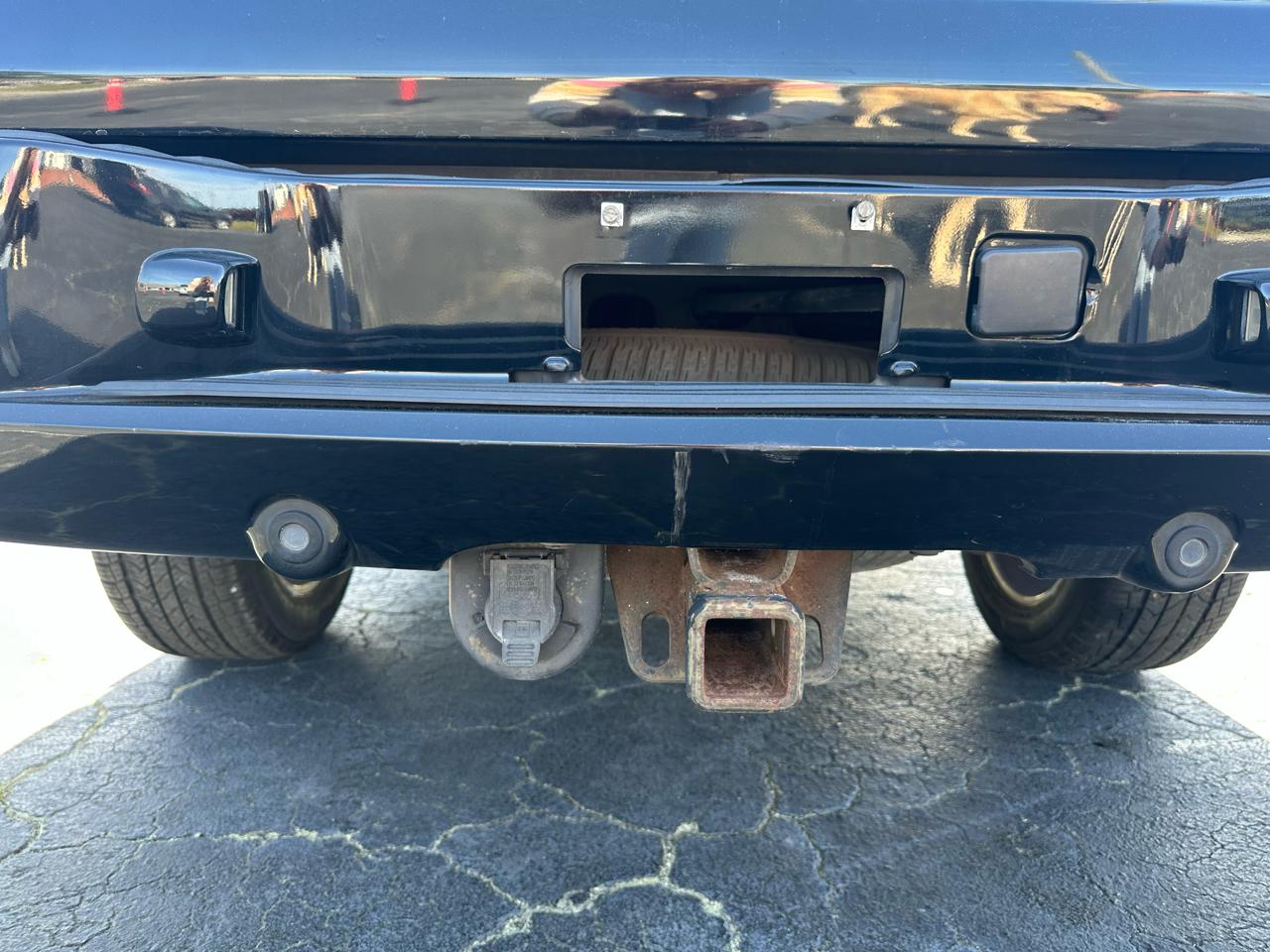 Chevrolet Avalanche LS 2WD 2011