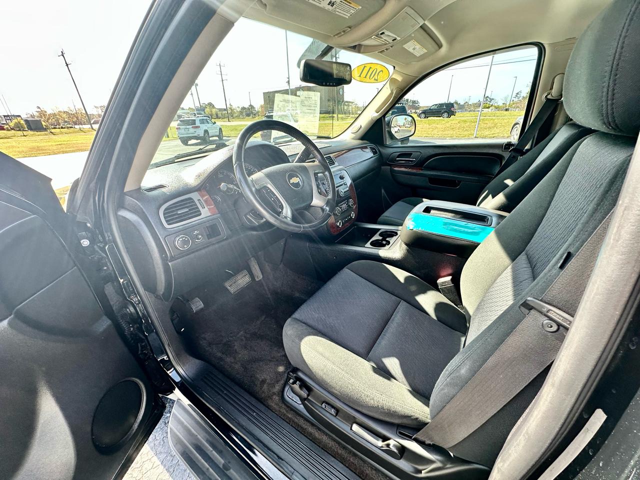 Chevrolet Avalanche LS 2WD 2011