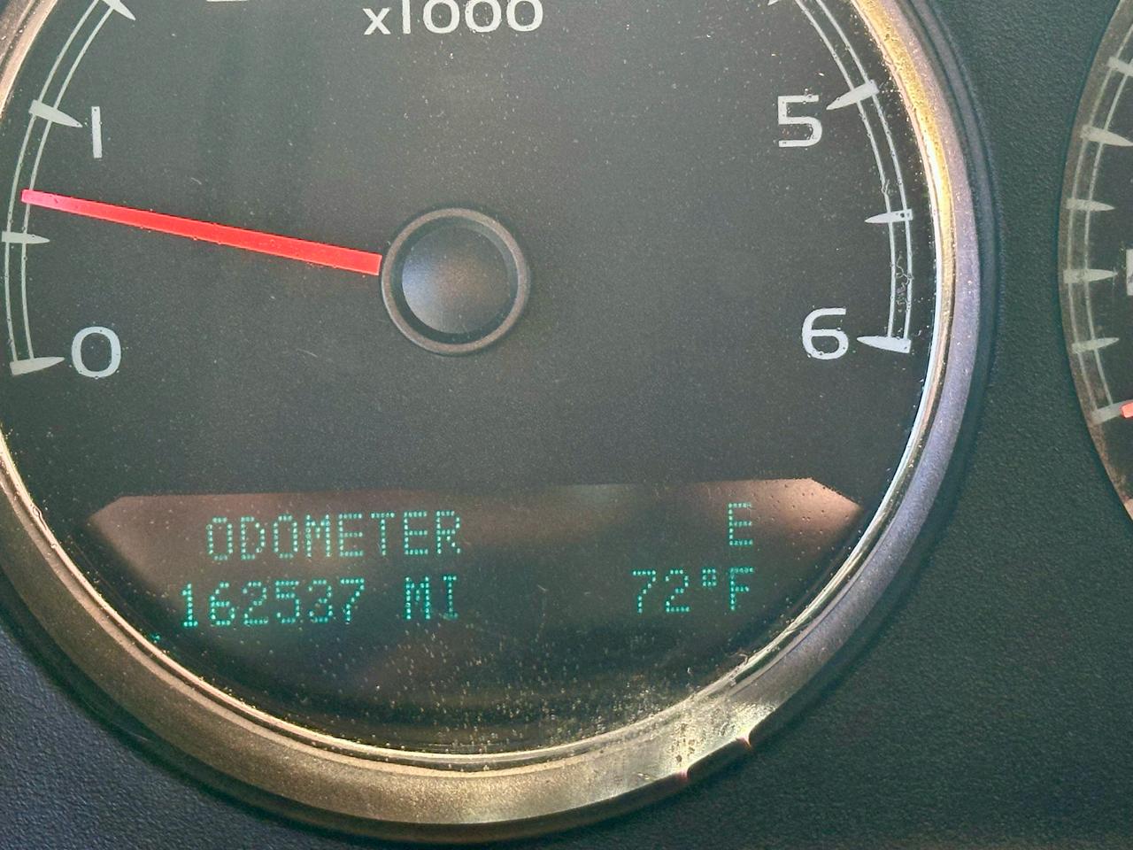 Chevrolet Avalanche LS 2WD 2011