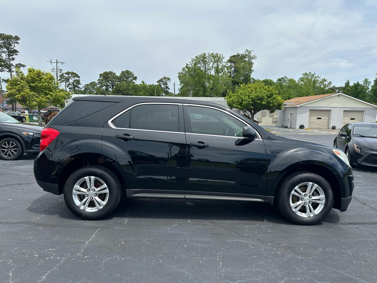 Chevrolet Equinox LS 2WD 2013
