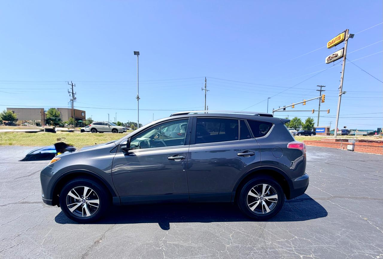 Toyota RAV4 XLE FWD 2018