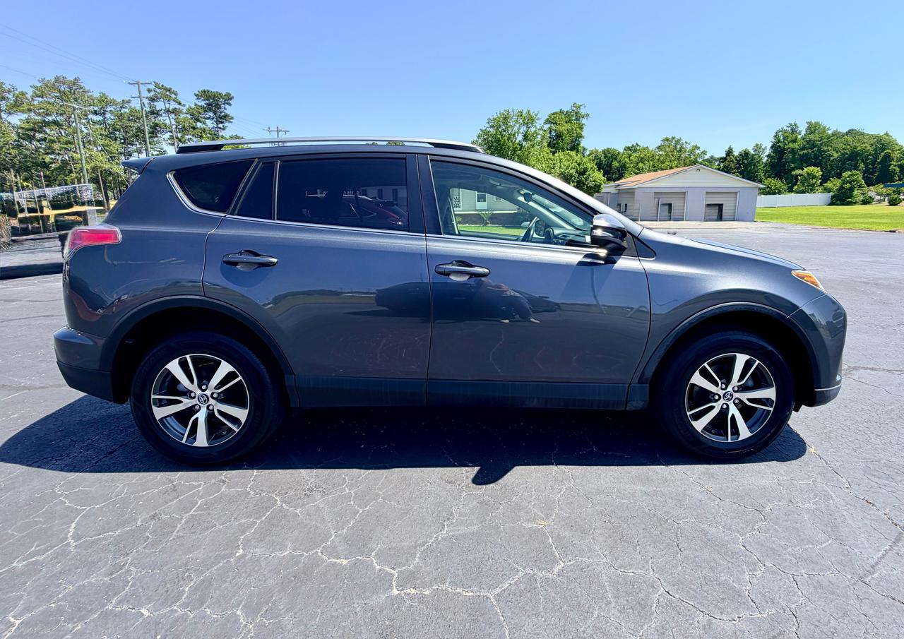Toyota RAV4 XLE FWD 2018