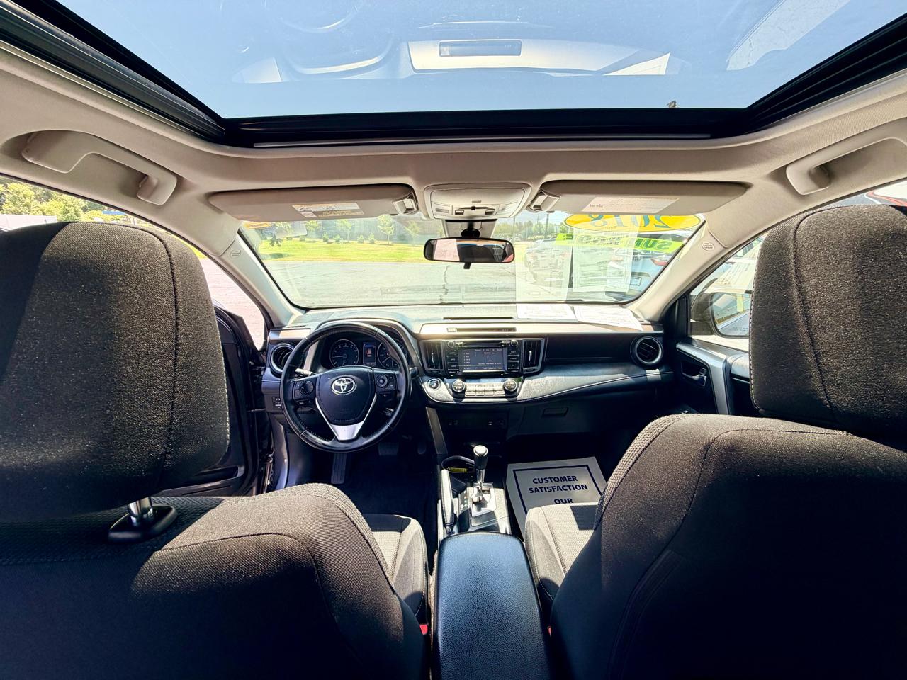Toyota RAV4 XLE FWD 2018