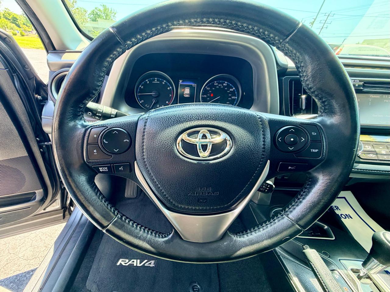 Toyota RAV4 XLE FWD 2018