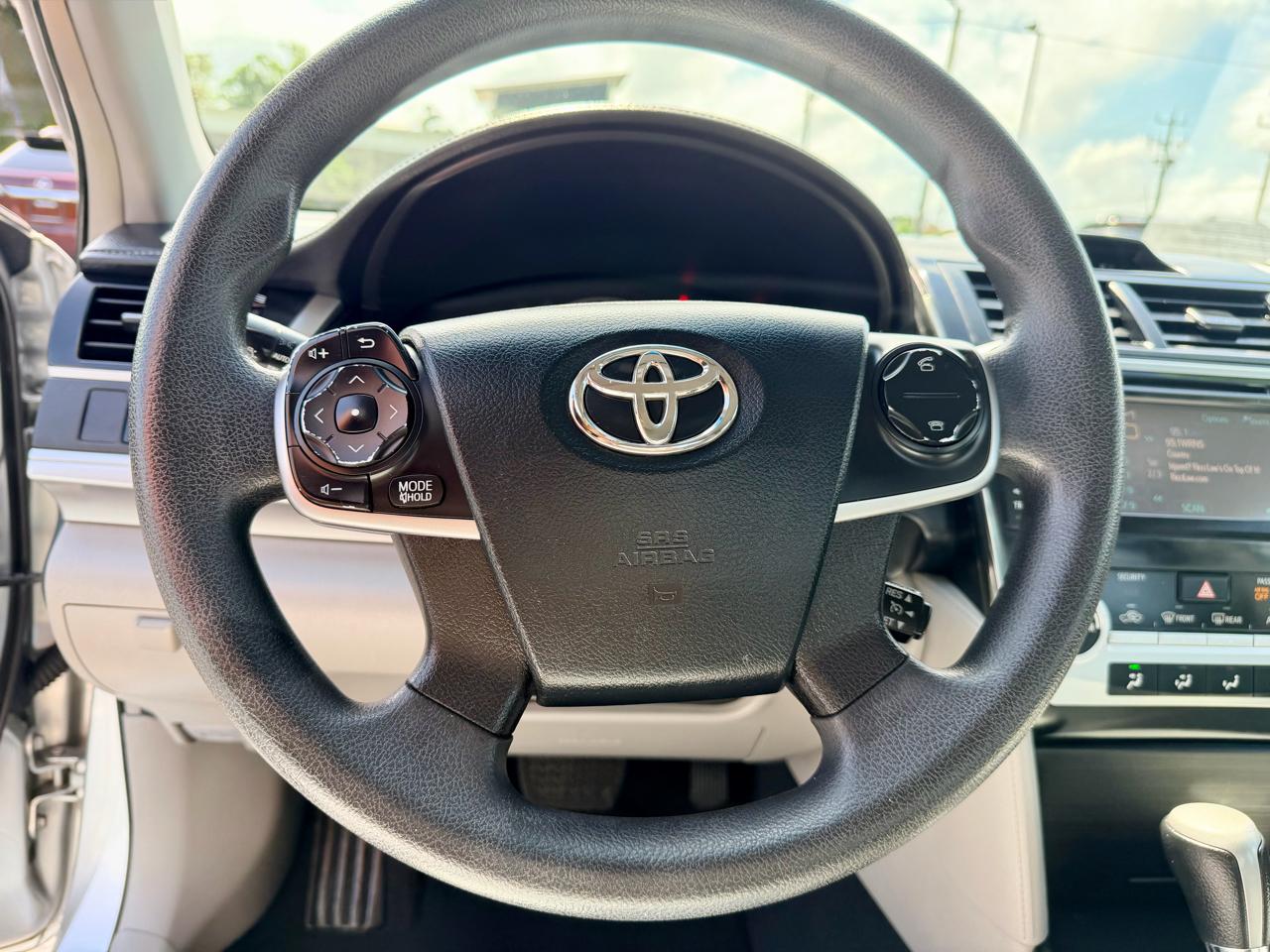 Toyota Camry LE 2012