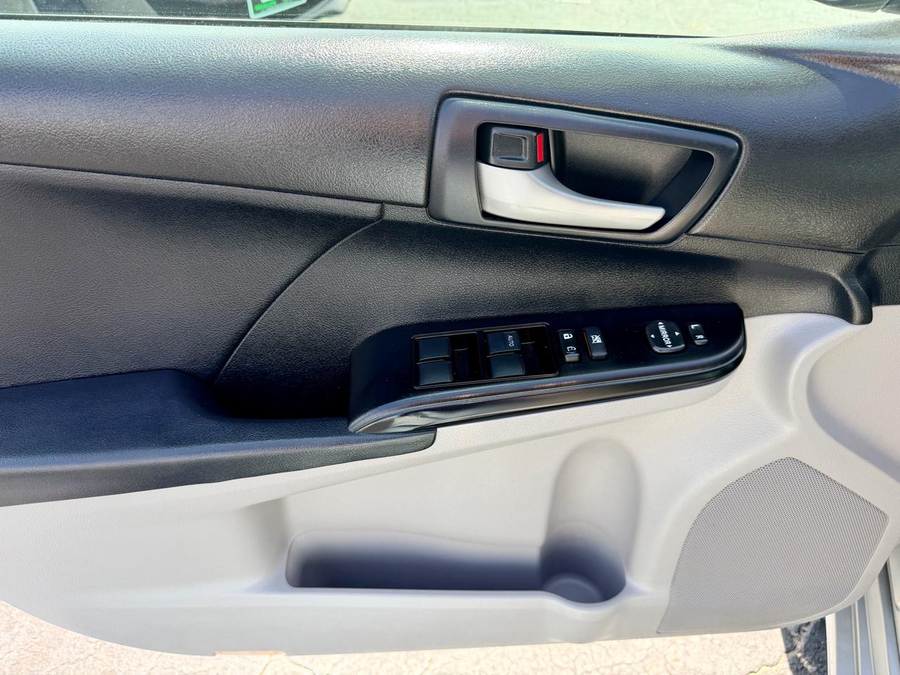 Toyota Camry LE 2012