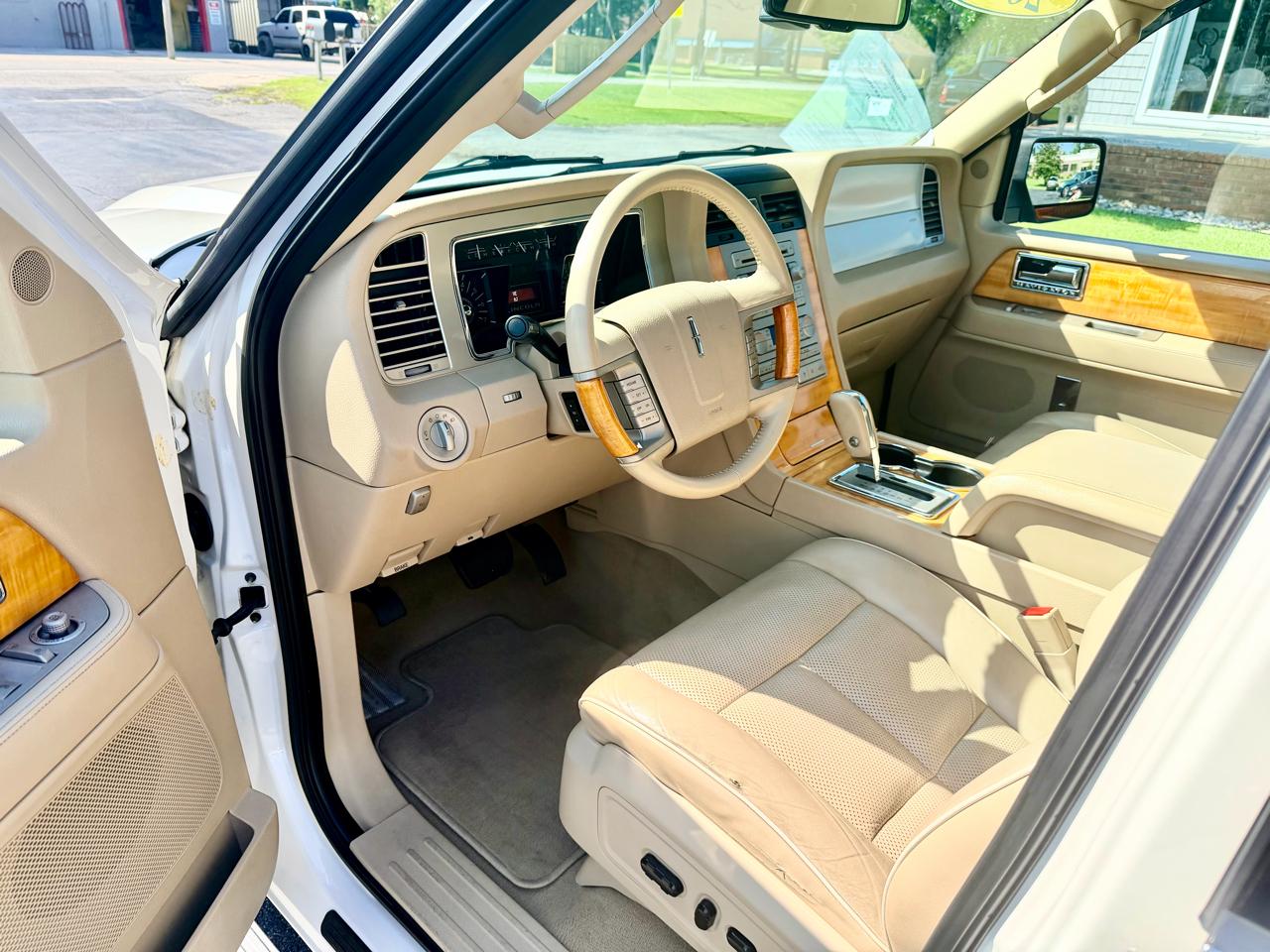 Lincoln Navigator 2WD Luxury 2007