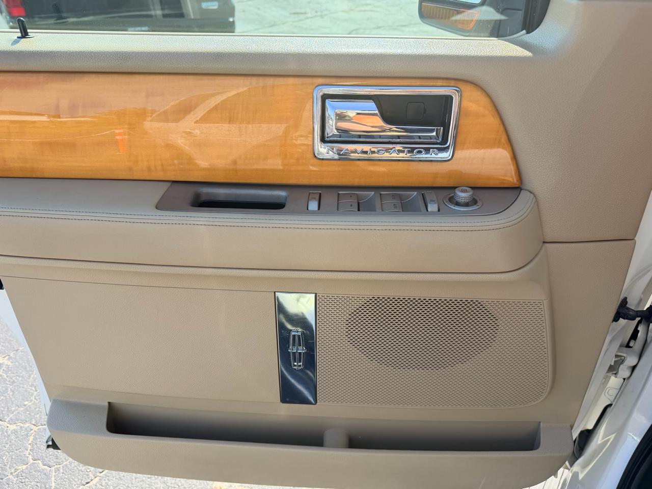 Lincoln Navigator 2WD Luxury 2007