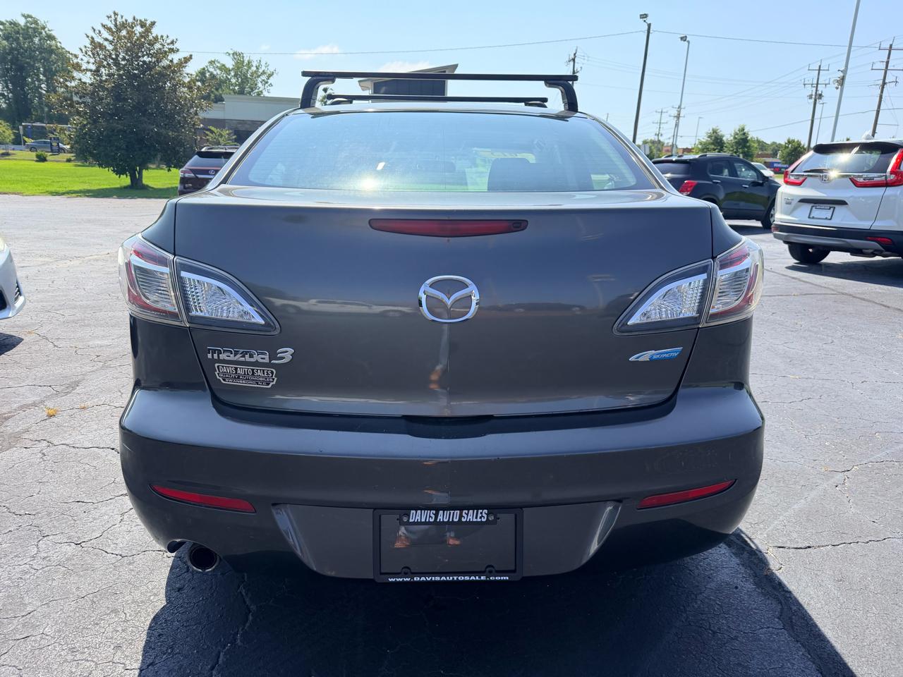 Mazda MAZDA3 i Touring AT 4-Door 2013