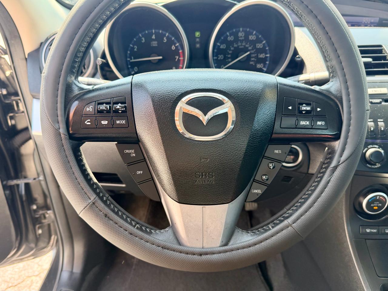 Mazda MAZDA3 i Touring AT 4-Door 2013