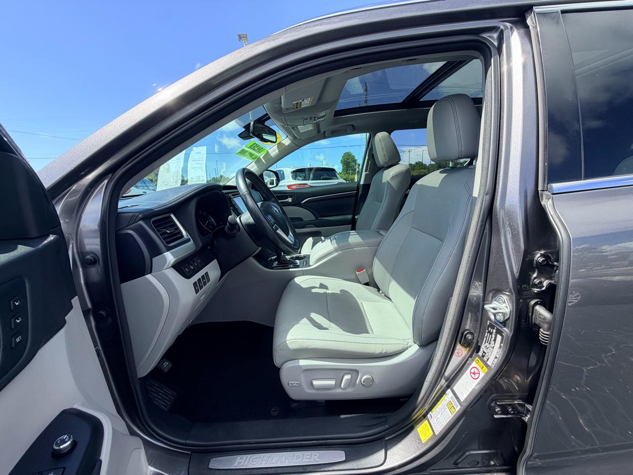 Toyota Highlander Limited AWD V6 2015