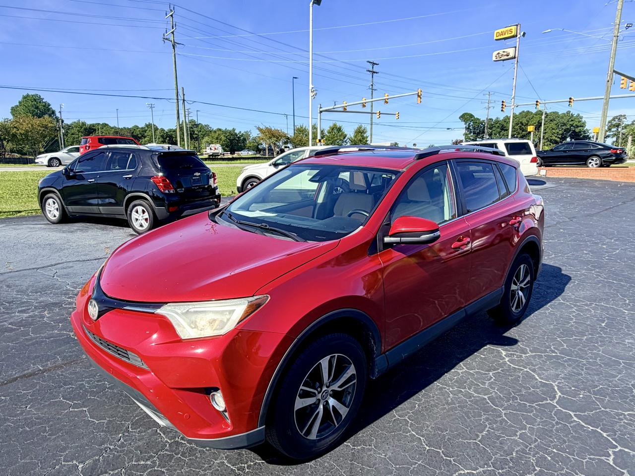 Toyota RAV4 XLE FWD 2017
