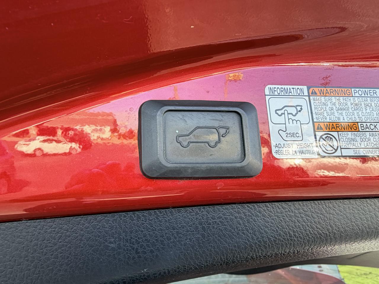 Toyota RAV4 XLE FWD 2017