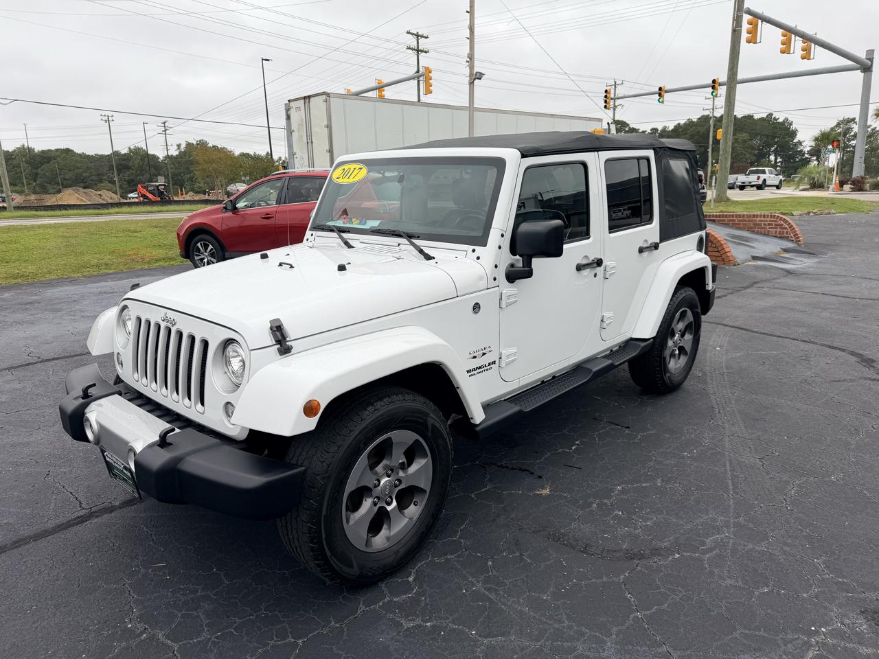 Jeep Wrangler Unlimited Sahara 4WD 2017