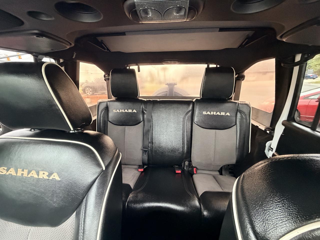 Jeep Wrangler Unlimited Sahara 4WD 2017