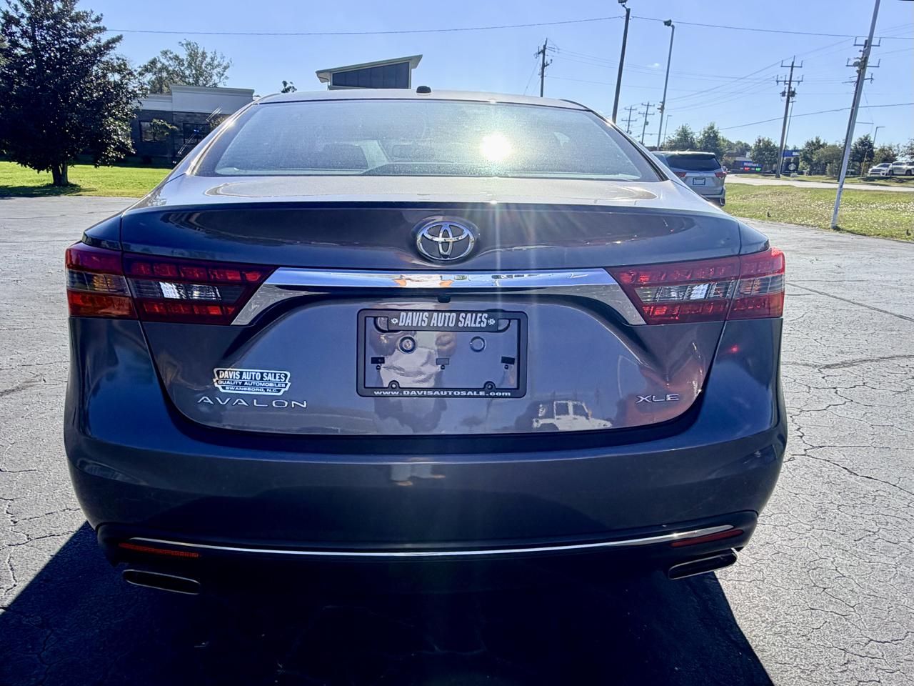 Toyota Avalon XLE 2016