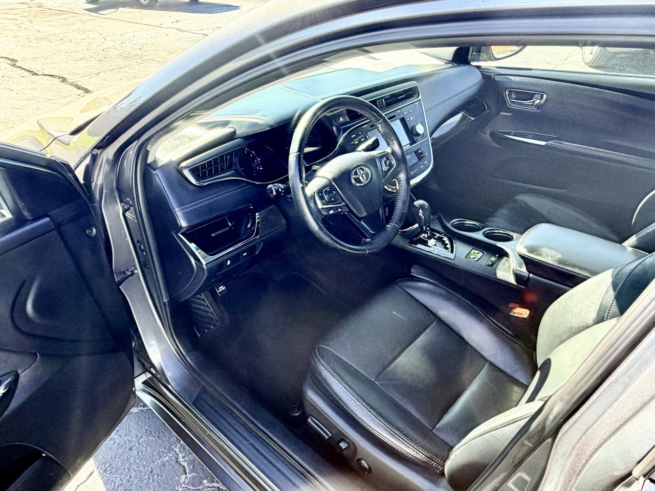 Toyota Avalon XLE 2016
