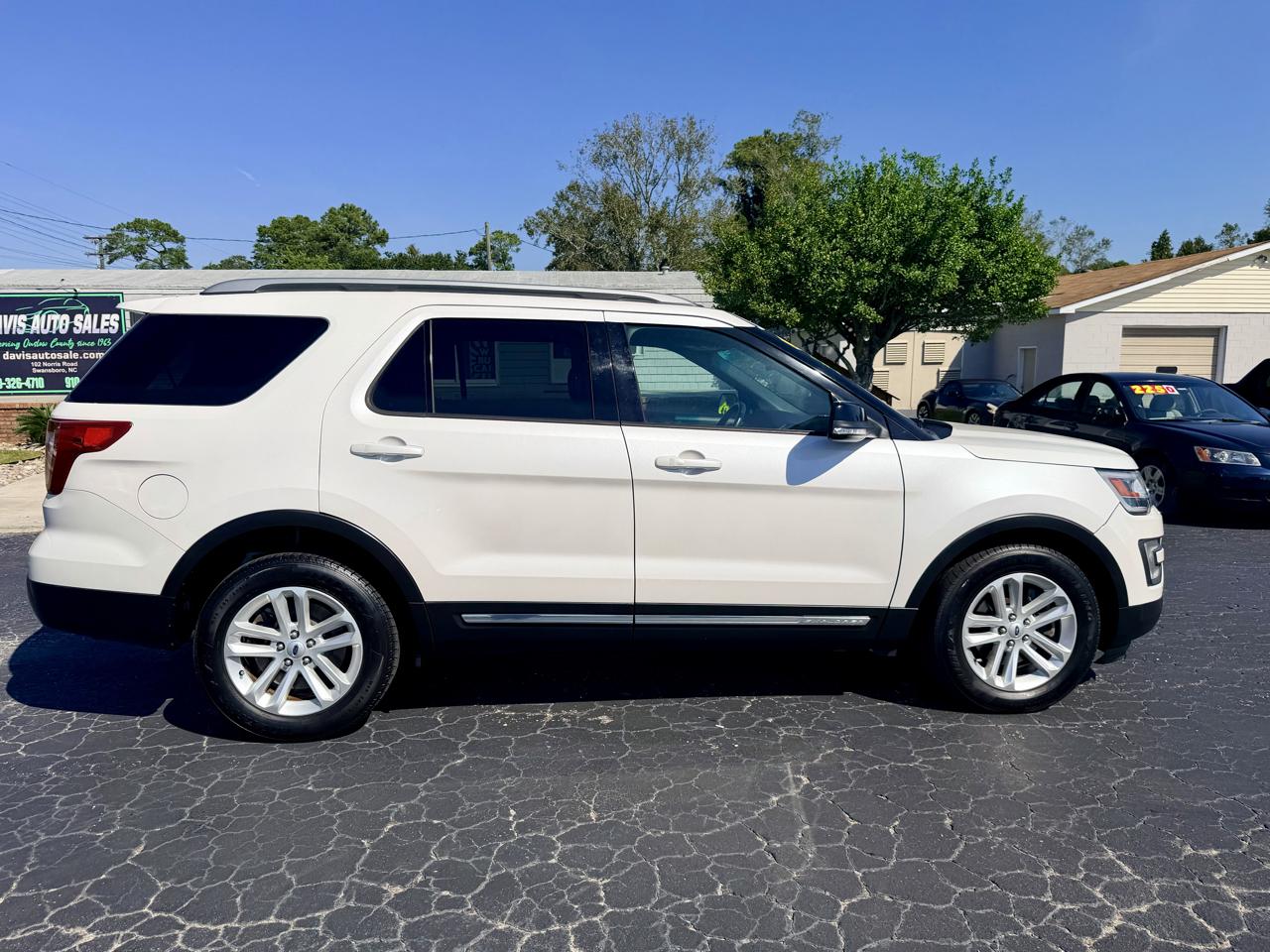 Ford Explorer XLT FWD 2017