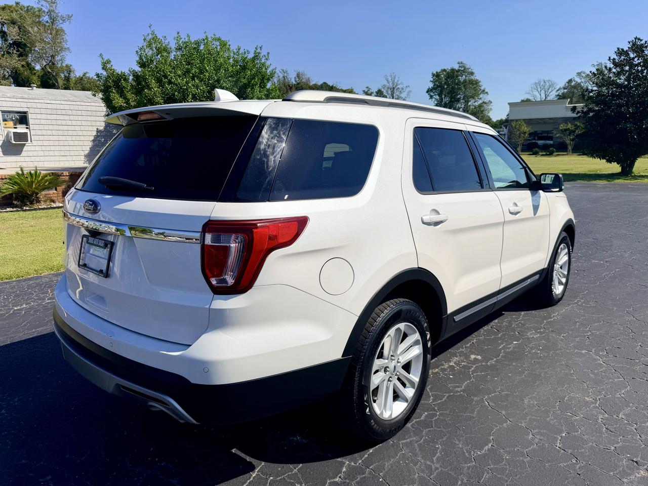 Ford Explorer XLT FWD 2017